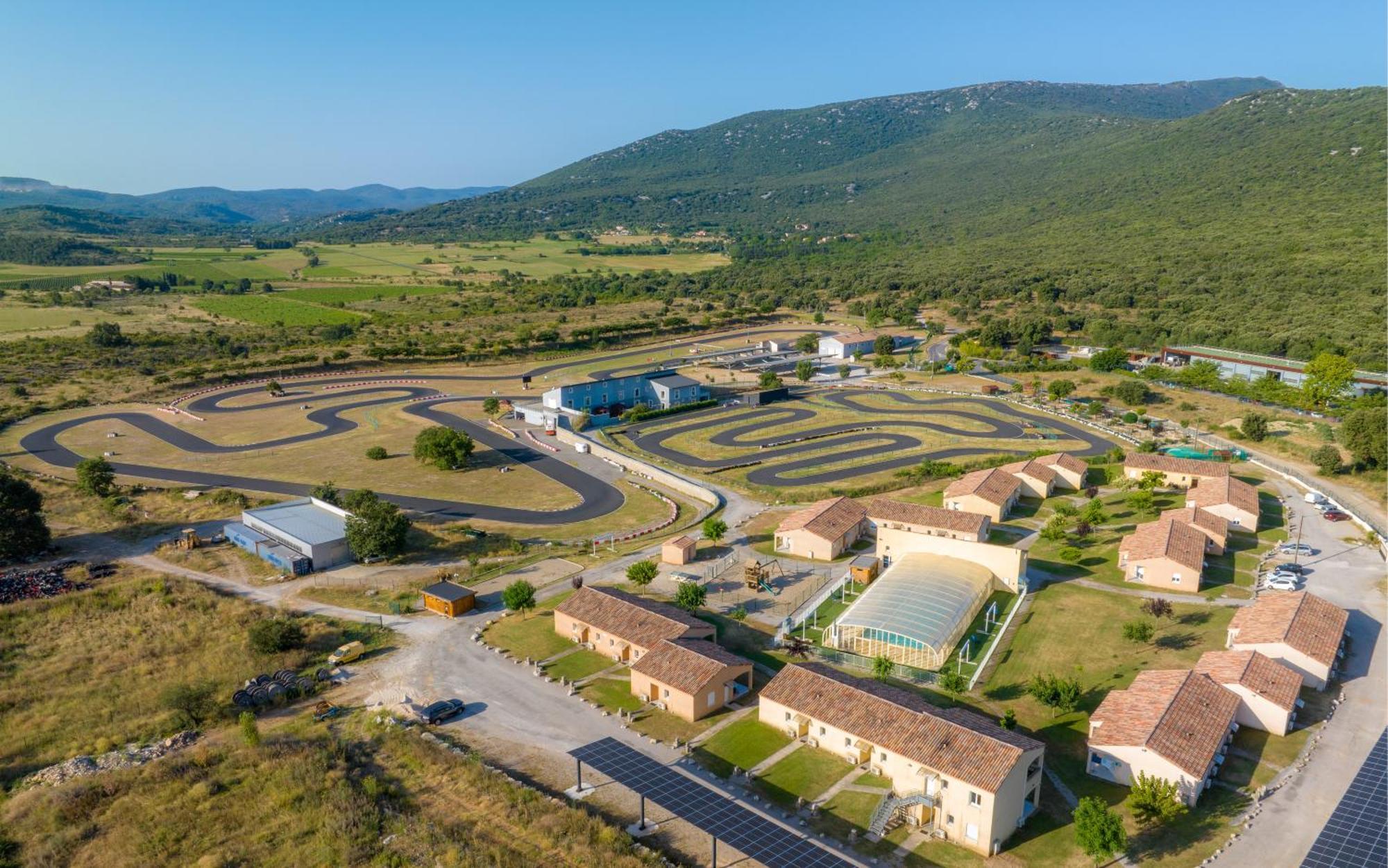 Park & Suites Village Gorges De L'Herault-Cevennes Brissac 외부 사진